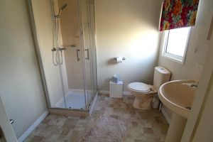 En-Suite- click for photo gallery